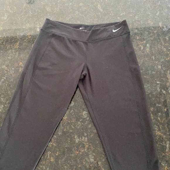 Nike crop athletic pants, black size large. - Picture 1 of 3